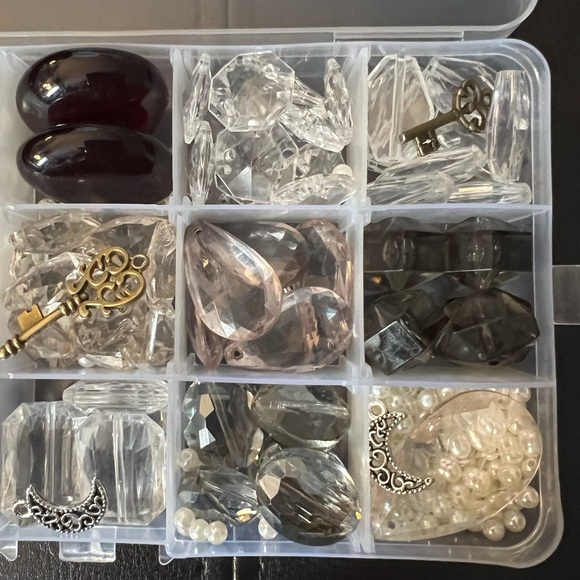 Craft Beads, MYSTIC CRYSTALS - NO OUIJA BOARD, Jewelry Supplies, bulk beads - Picture 5 of 8